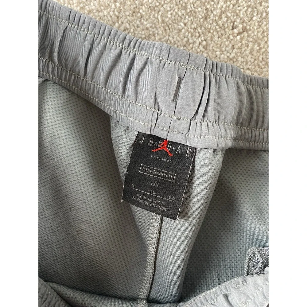 Air Jordan Dri Fit Gray Anti Gravity Track Pants Mens 34x32 (XL) CK6462-084